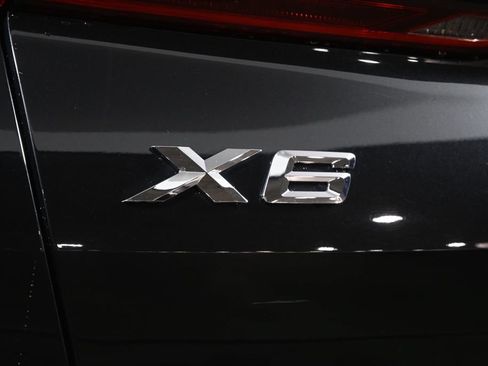 Used 2021 BMW X6 xDrive40i w/ M Sport Package AWD/4WD image 41