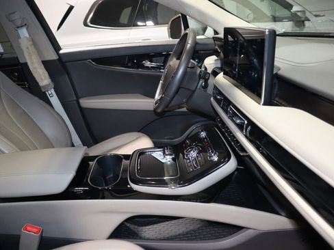 Used 2021 Lincoln Nautilus Reserve image 23