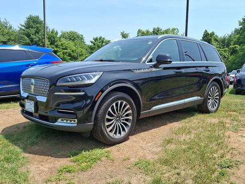 Used 2020 Lincoln Aviator Reserve w/ Elements Package Plus AWD/4WD image 3