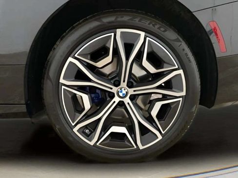 Used 2024 BMW iX xDrive50 w/ Premium Package AWD/4WD image 99
