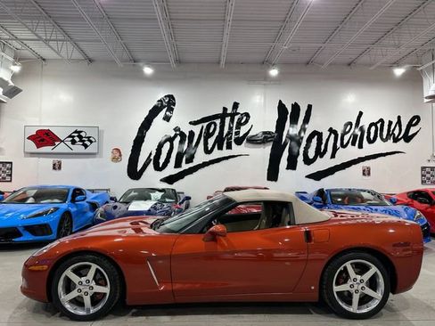 Used 2006 Chevrolet Corvette Convertible w/ Preferred Equipment Group image 2