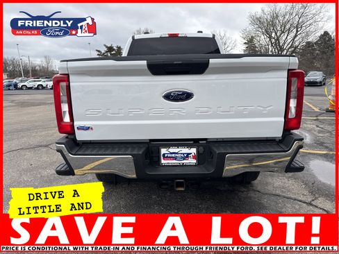 Used 2024 Ford F350 XLT image 6
