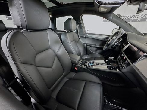 Used 2023 Porsche Macan S image 29