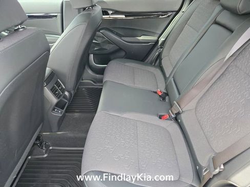 New 2026 Kia Seltos S FWD image 11