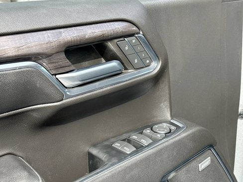 Used 2024 Chevrolet Silverado 1500 LTZ w/ LTZ Premium Texas Edition AWD/4WD image 18