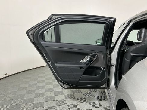 Used 2024 BMW i7 xDrive60 AWD/4WD image 24