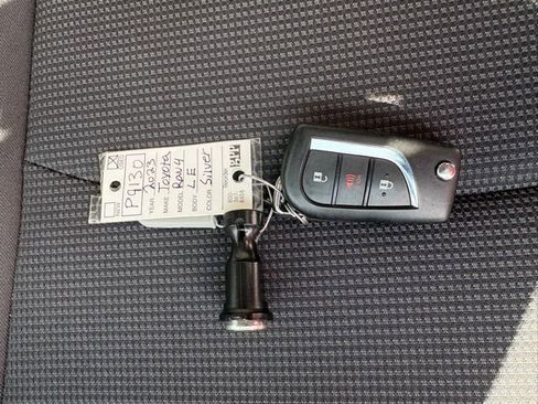 Used 2023 Toyota RAV4 LE FWD image 6