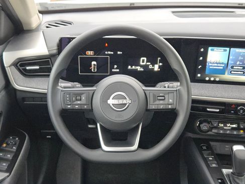 New 2026 Nissan Kicks SV image 16