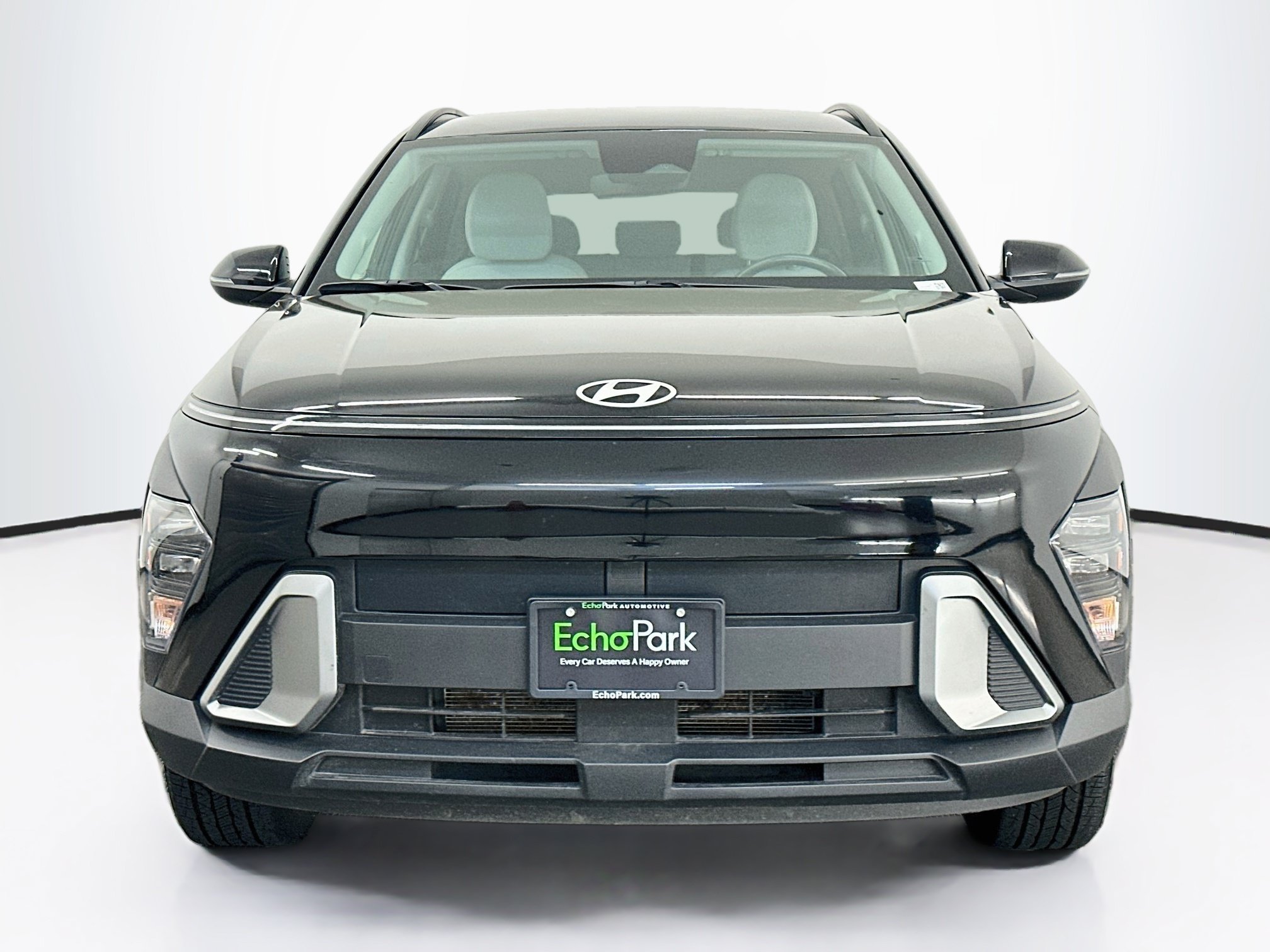 Used 2025 Hyundai Kona SEL AWD/4WD image 2