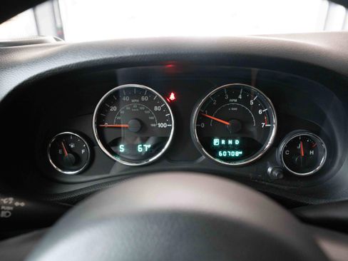 Used 2017 Jeep Wrangler Unlimited Sport AWD/4WD image 16