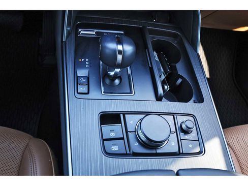 Certified 2025 MAZDA CX-70 3.3 Turbo S w/ Premium Plus image 25