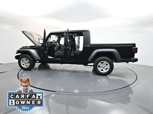 Used 2023 Jeep Gladiator Sport image 39