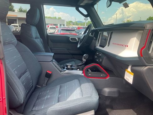 New 2026 Ford Bronco Heritage Edition AWD/4WD image 12
