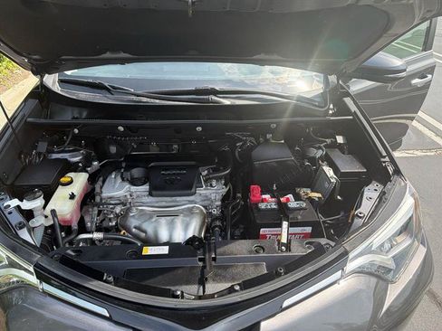 Used 2016 Toyota RAV4 Limited FWD image 18