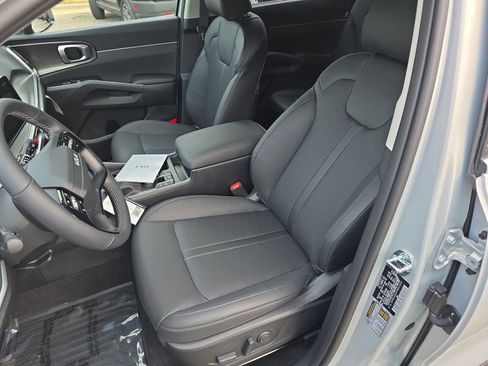 New 2026 Kia Sorento S image 17