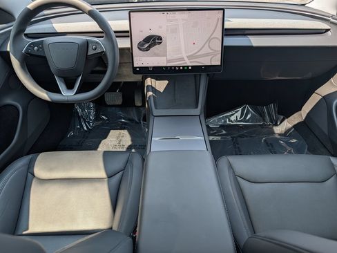 Used 2025 Tesla Model 3 Long Range AWD/4WD image 18