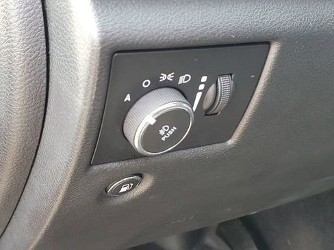 Used 2019 Jeep Grand Cherokee Limited w/ Luxury Group II image 22