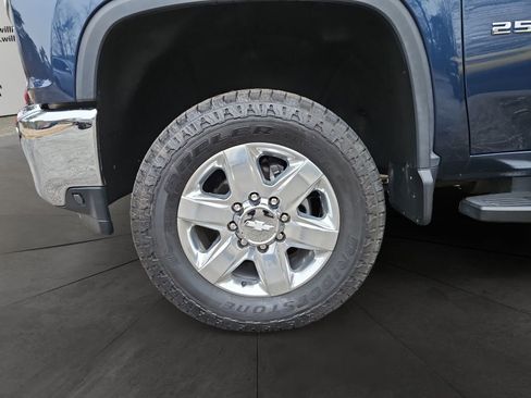 Used 2020 Chevrolet Silverado 2500 LTZ w/ LTZ Premium Package image 14