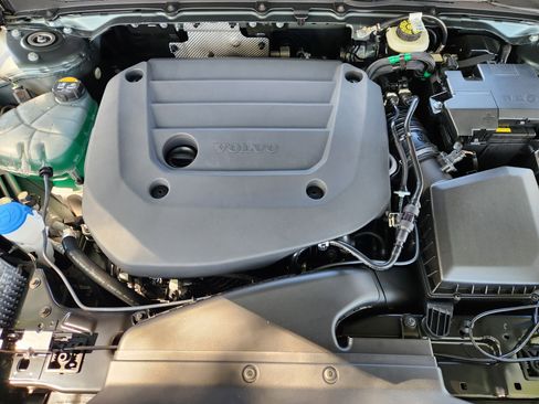 New 2026 Volvo XC40 B5 Ultra w/ Protection Package Premier image 32