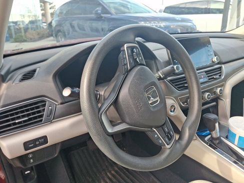 Used 2020 Honda Accord LX image 2