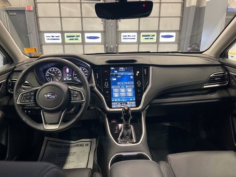 Used 2023 Subaru Outback Limited image 32