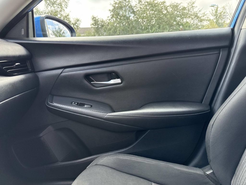 Used 2024 Nissan Sentra SV w/ All-Weather Package FWD image 25