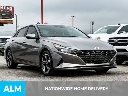 Used 2022 Hyundai Elantra Limited FWD image 4