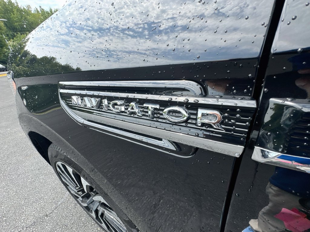 Used 2022 Lincoln Navigator Black Label AWD/4WD image 44