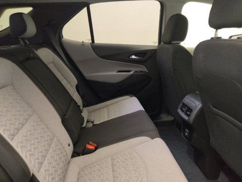 Used 2022 Chevrolet Equinox LT image 19