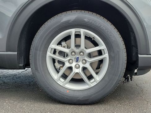 New 2026 Ford Explorer Active AWD/4WD image 9