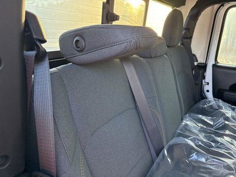 New 2026 Jeep Gladiator Willys AWD/4WD image 30