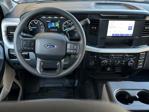 New 2026 Ford F250 XL w/ XL Chrome Package image 13