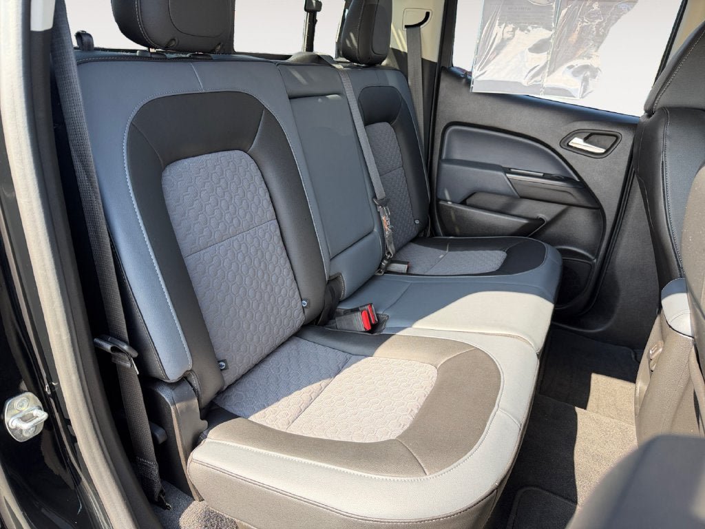 Used 2020 Chevrolet Colorado Z71 AWD/4WD image 24
