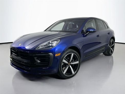 Certified 2025 Porsche Macan GTS AWD/4WD image 1