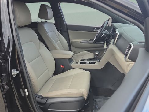 Used 2020 Kia Sportage S FWD image 17