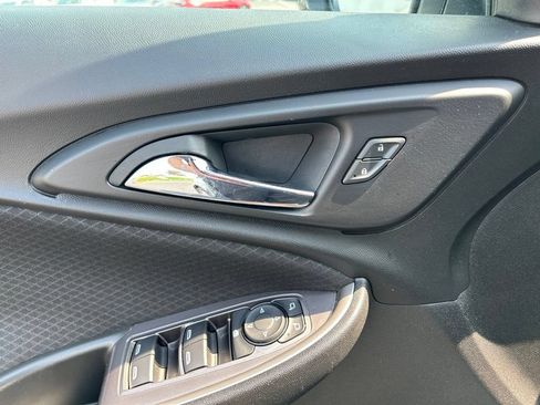 Used 2023 Chevrolet Malibu LS FWD image 15