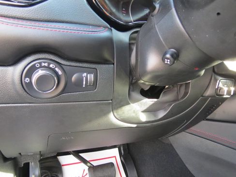 Used 2024 Dodge Durango GT image 11