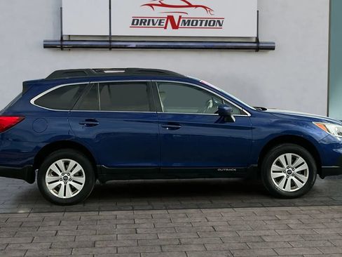 Used 2015 Subaru Outback 2.5i Premium image 3