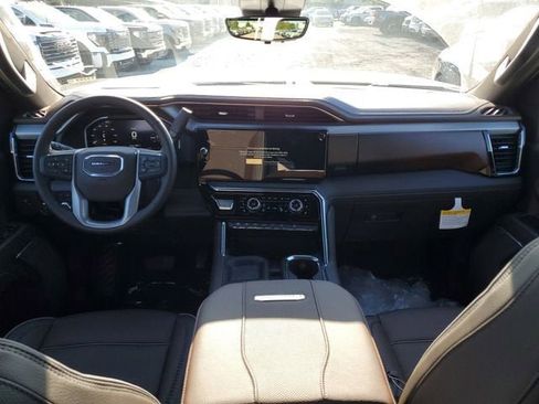 New 2026 GMC Sierra 3500 Denali w/ Denali Reserve Package AWD/4WD image 13