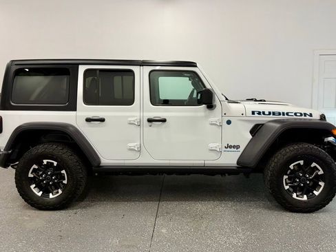 Used 2024 Jeep Wrangler Unlimited Rubicon 4xe w/ Technology Group image 2