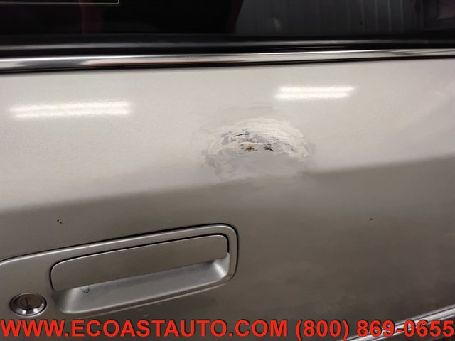 Used 2000 Toyota Avalon XLS FWD image 16