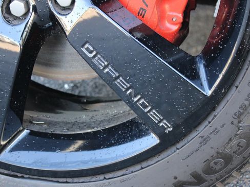 Used 2024 Land Rover Defender 130 X image 12