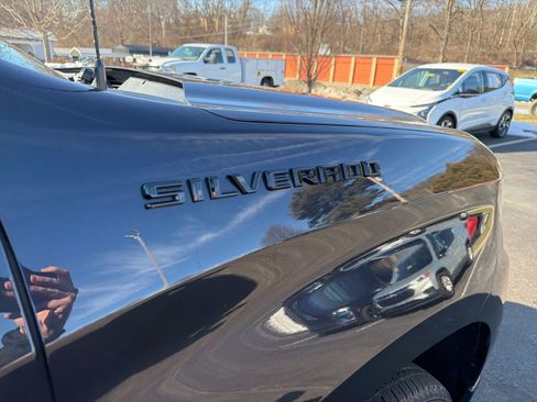 Used 2023 Chevrolet Silverado 1500 RST w/ Convenience Package II image 32