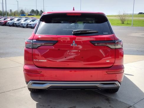 New 2026 Mitsubishi Outlander SE AWD/4WD image 18