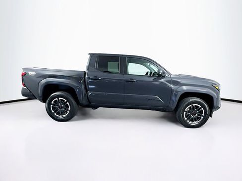 Used 2025 Toyota Tacoma TRD Sport AWD/4WD image 11