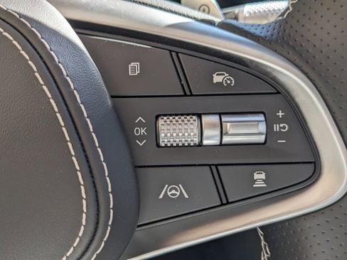 Certified 2024 Genesis Electrified GV70 Advanced image 33