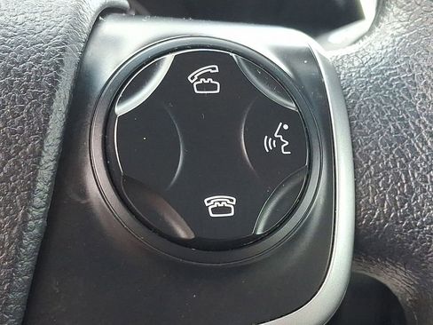 Used 2014 Toyota Camry LE image 21