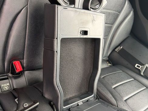 Used 2015 Mercedes-Benz C 400 4MATIC image 37