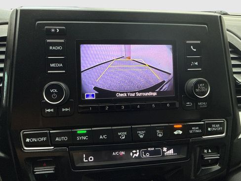 Used 2020 Honda Odyssey LX image 27