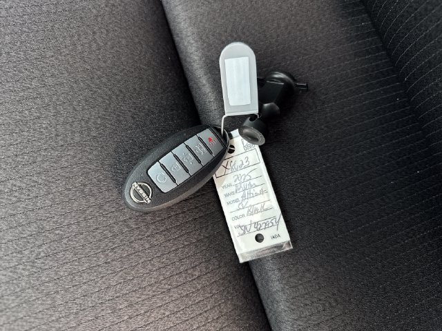 Used 2025 Nissan Altima 2.5 SV FWD image 35